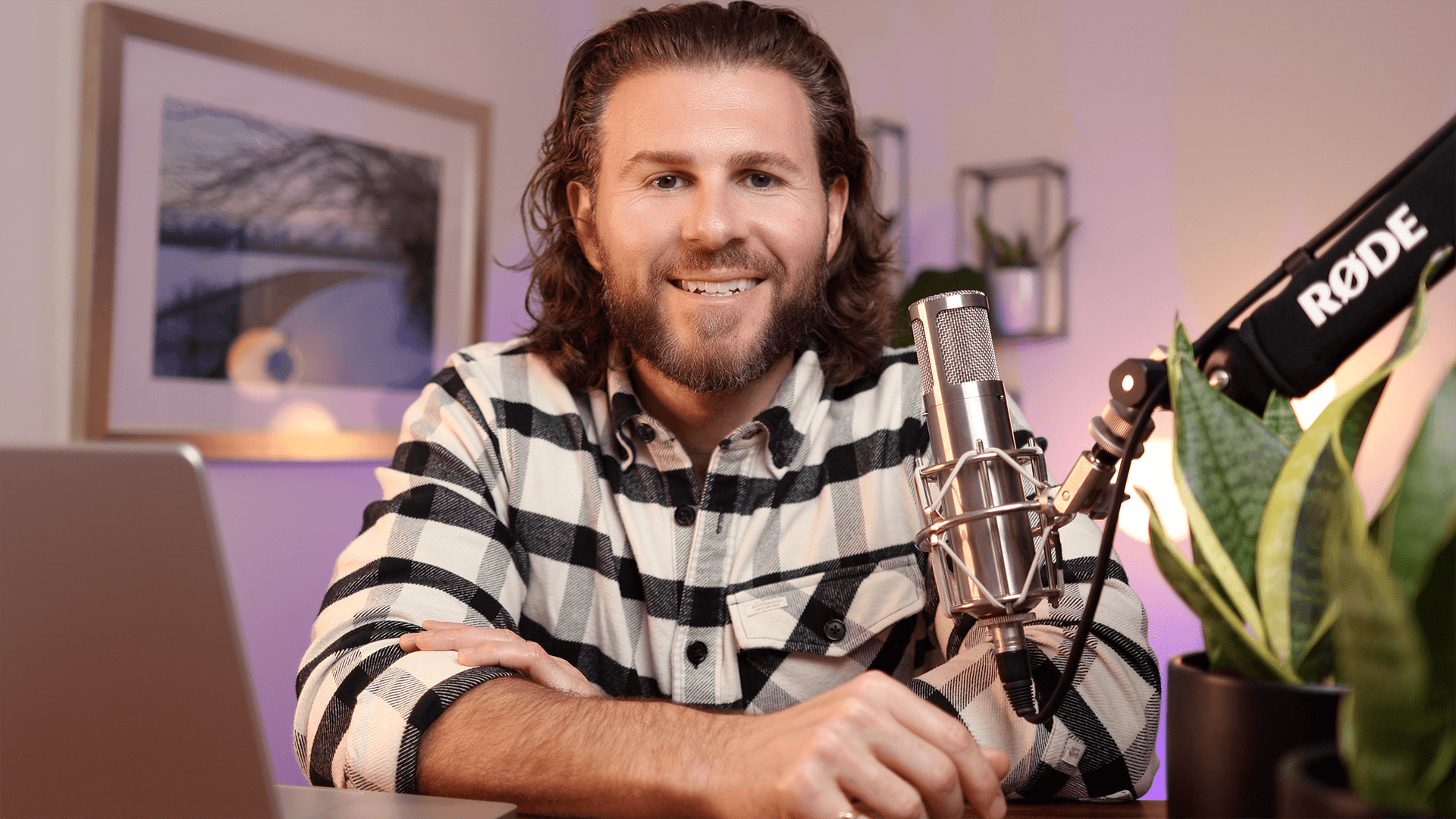 Andrew Henderson | Founder & Creator Economy Expert